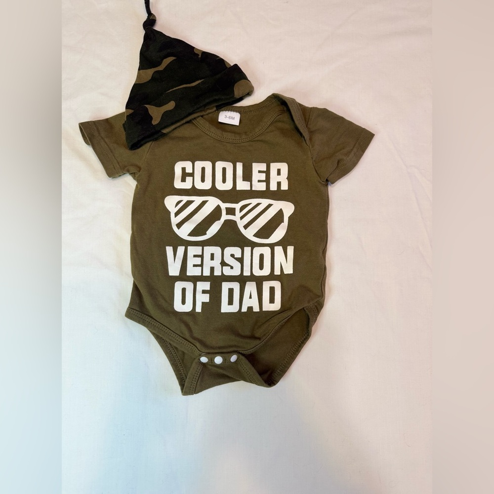 Short Sleeve Cooler Version of Dad Baby Onesie with Camo Hat | Size 3-6 Months